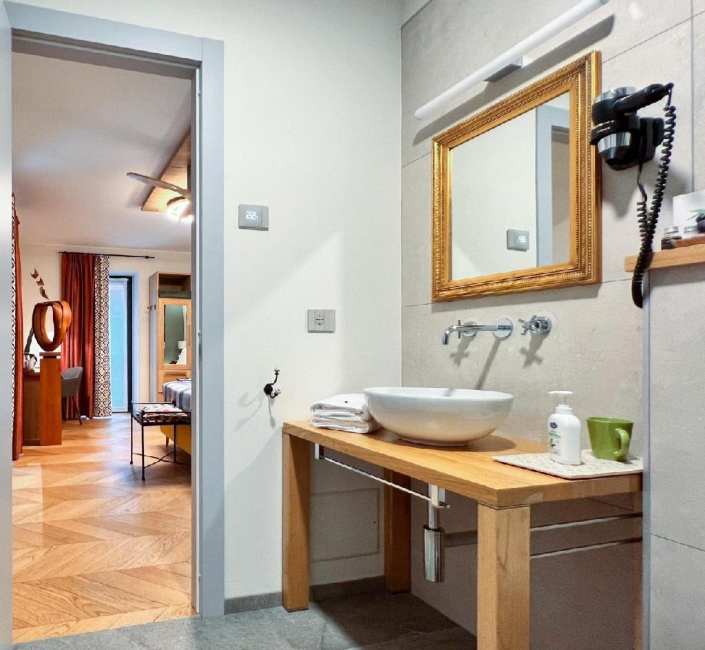d'ARTEmisia Chambres d'hôtes Pont-Saint-Martin Extérieur photo